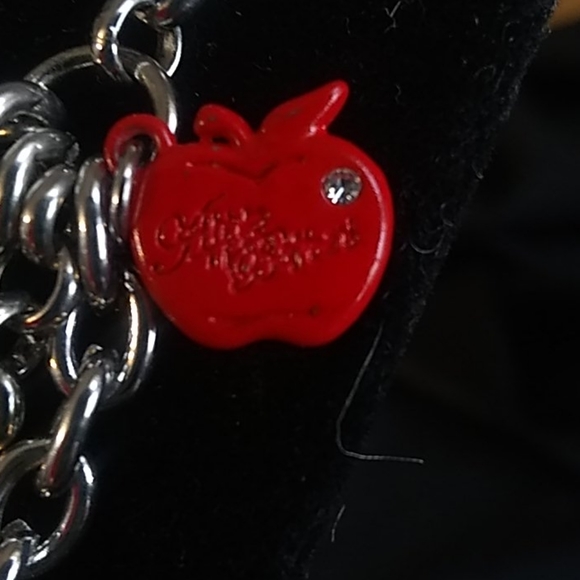 Apple Bottom charm bracelet - Picture 2 of 10